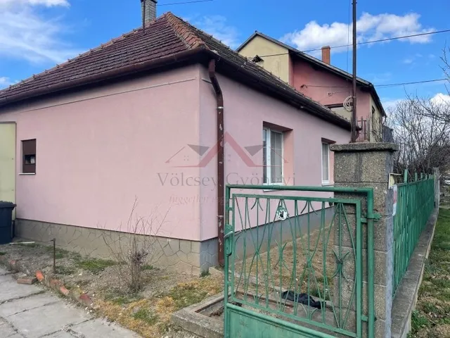 Eladó ház Kóny 80 nm