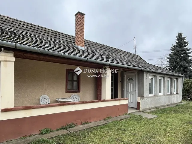 Eladó ház Tápiószentmárton 50 nm
