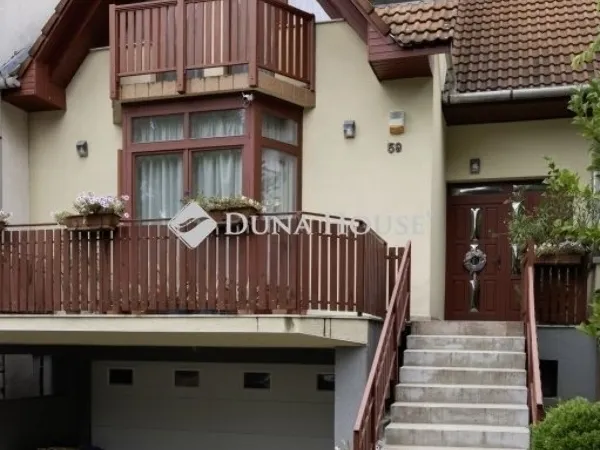 Eladó ház Budapest II. kerület, Pesthidegkút-Ófalu 162 nm