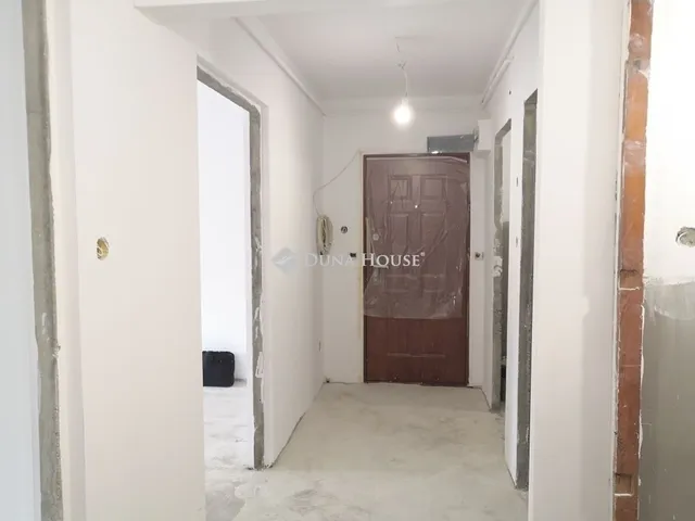 Eladó lakás Budapest III. kerület 49 nm