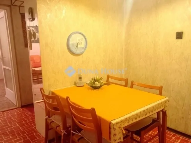 Eladó lakás Budapest III. kerület 57 nm