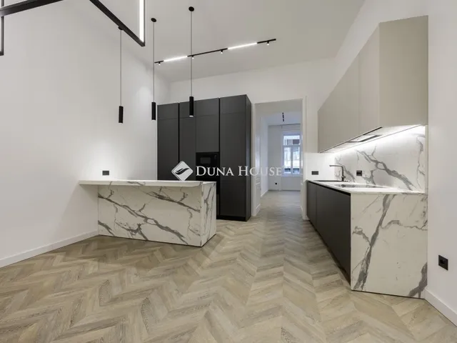 Eladó lakás Budapest V. kerület, Belváros 100 nm