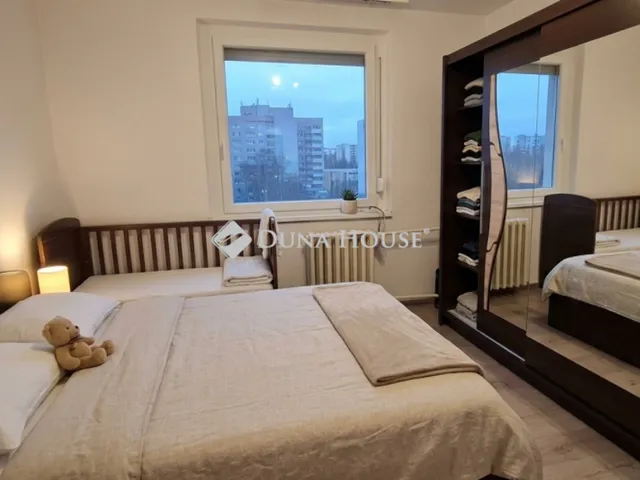 Eladó lakás Budapest III. kerület 57 nm