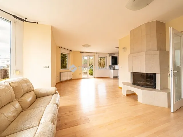 Eladó ház Budapest II. kerület 292 nm