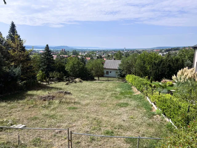 Eladó telek Balatonfüred 1083 nm