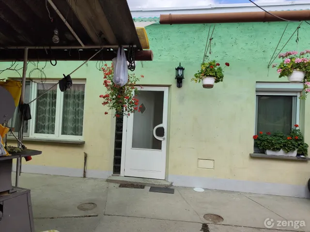 Eladó ház Kecskemét, Hunyadiváros 55 nm