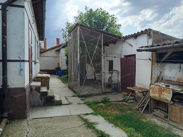 Eladó ház Szajol 70 nm