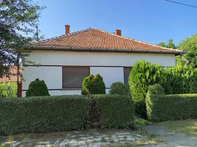 Eladó ház Szajol 70 nm