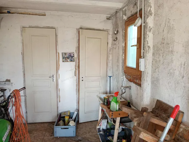 Eladó üdülő és hétvégi ház Szolnok, Szandaszőlős 30 nm