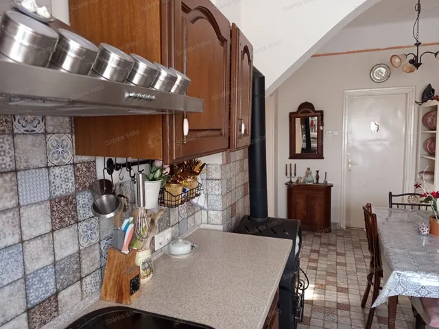 Eladó ház Szolnok, Déli városrész 108 nm