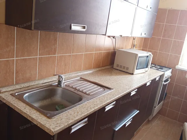 Eladó lakás Szolnok, Belváros 42 nm