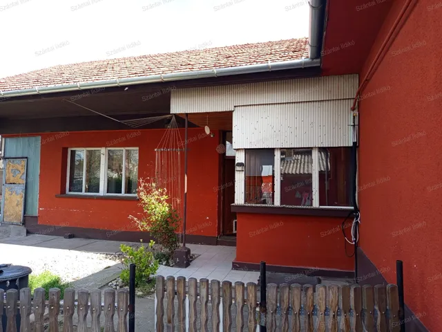 Eladó ház Vecsés 75 nm