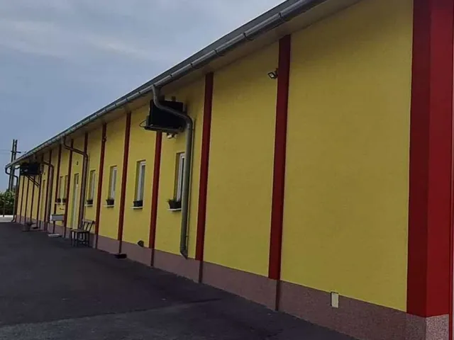Eladó kereskedelmi és ipari ingatlan Maklár 518 nm