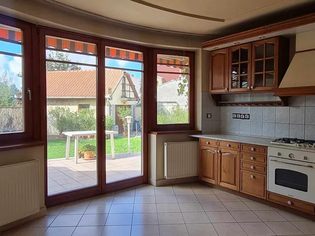 Eladó ház Eger, Csákó 211 nm