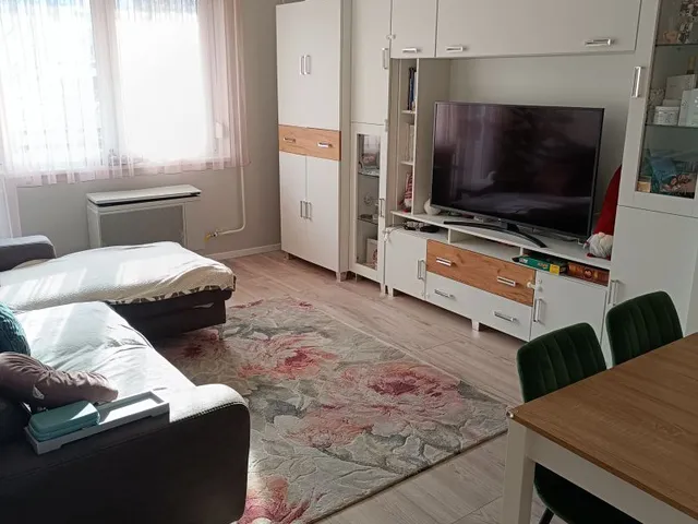 Eladó lakás Eger, Károlyváros 45 nm