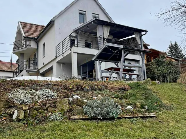 Eladó ház Eger 170 nm