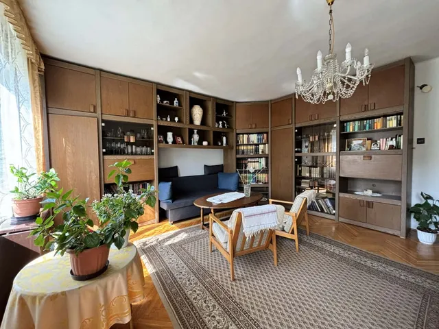 Eladó ház Eger, Lajosváros 197 nm