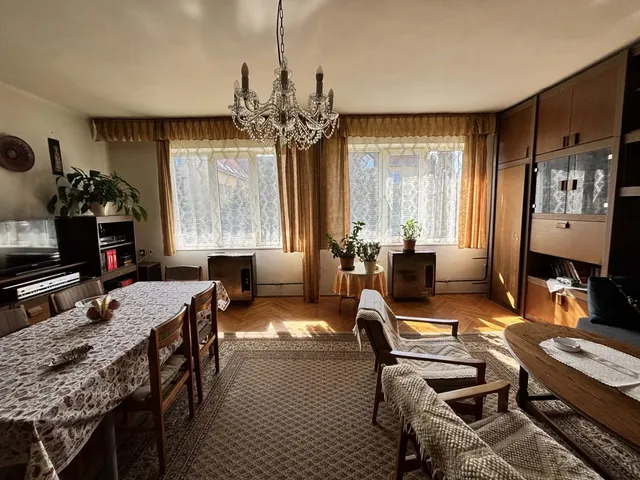 Eladó ház Eger, Lajosváros 197 nm