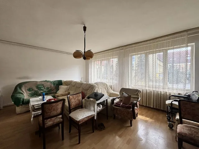 Eladó ház Eger, Lajosváros 198 nm