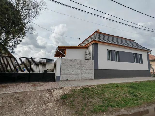Eladó ház Kiskunlacháza 50 nm