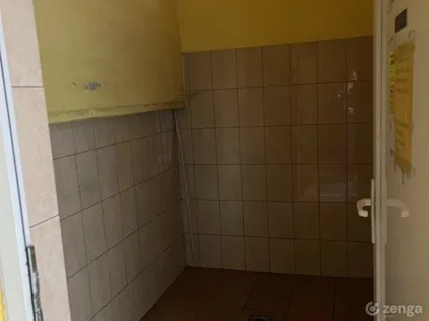 Eladó kereskedelmi és ipari ingatlan Budapest VIII. kerület, Csarnoknegyed 4 nm