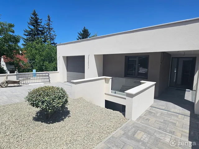 Eladó ház Solymár 245 nm