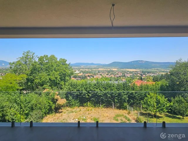 Eladó ház Solymár, Magas utca 245 nm