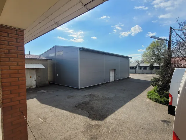 Eladó kereskedelmi és ipari ingatlan Debrecen, Gizella 1 720 nm