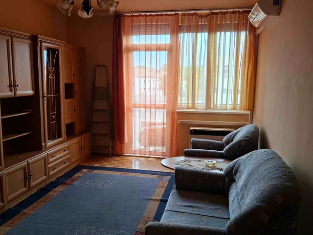Kiadó lakás Debrecen, Egyetem sugárút 43 nm