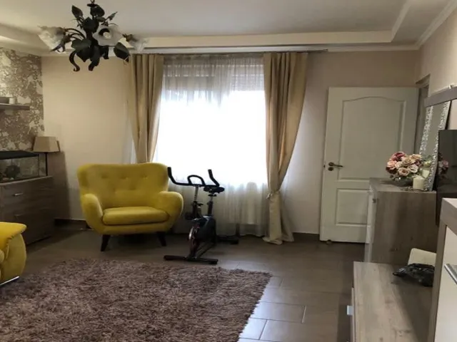 Kiadó ház Debrecen 150 nm