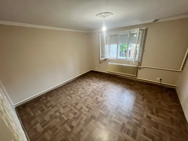 Kiadó ház Debrecen 100 nm