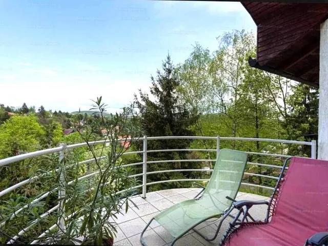 Eladó ház Budapest II. kerület 260 nm