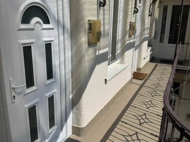 Kiadó kereskedelmi és ipari ingatlan Budapest V. kerület, Belváros 20 nm