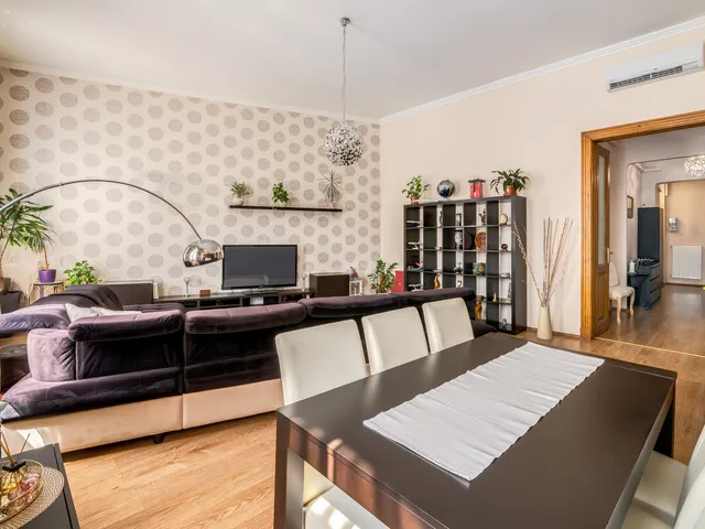 Eladó lakás Budapest II. kerület, Országút, Széll Kálmán tér 100 nm