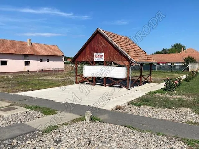 Eladó telek Pitvaros 30 nm