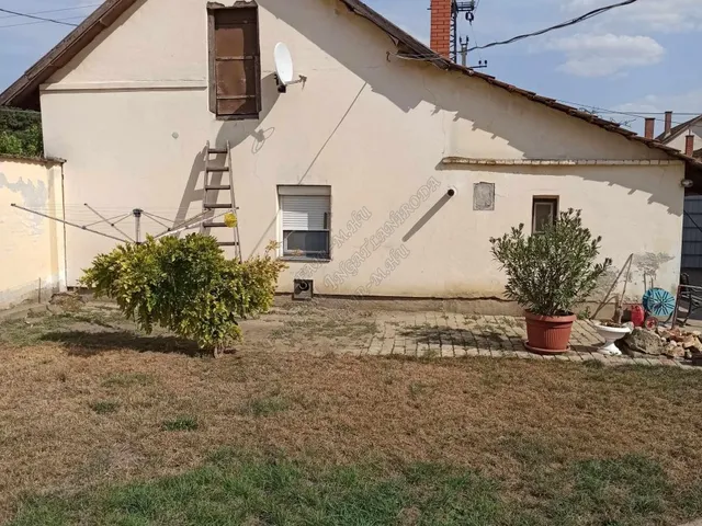 Eladó ház Hódmezővásárhely, Csúcs 105 nm