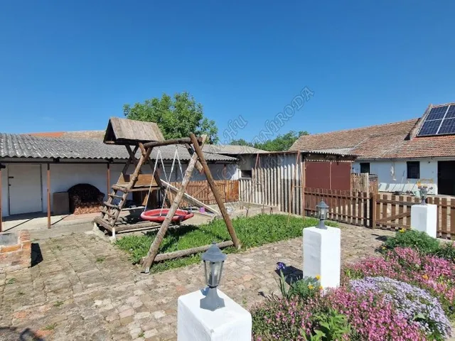 Eladó ház Hódmezővásárhely, Susán 140 nm