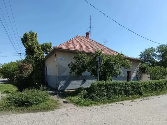 Eladó ház Hódmezővásárhely, Csúcs, Károlyi u. 120 nm