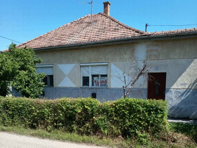 Eladó ház Hódmezővásárhely, Csúcs 120 nm