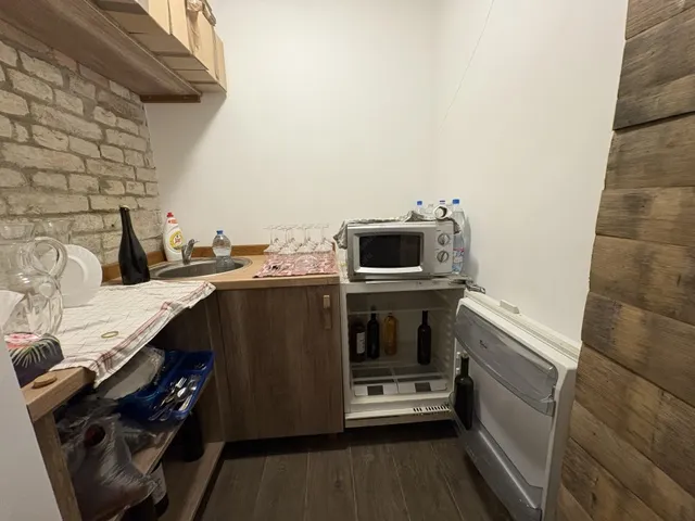 Kiadó kereskedelmi és ipari ingatlan Szeged 45 nm