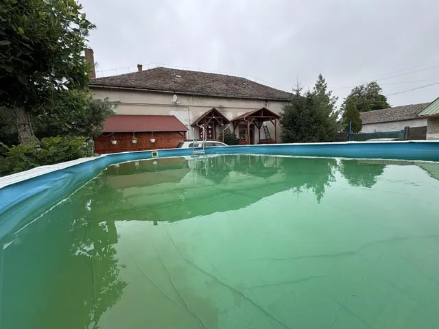 Eladó ház Földeák 357 nm