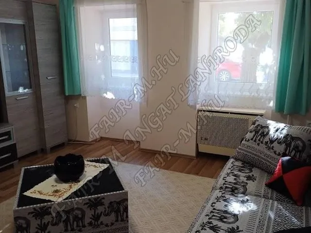 Kiadó lakás Szeged 40 nm