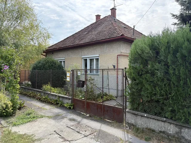 Eladó ház Hódmezővásárhely, Kertváros 89 nm