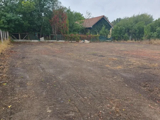 Eladó telek Szentes 770 nm