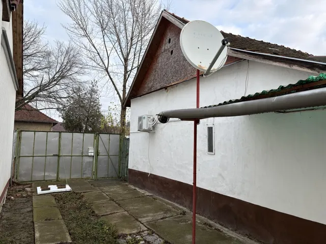 Eladó ház Hódmezővásárhely, Csúcs 63 nm