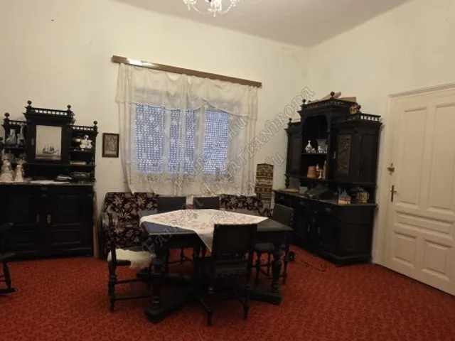 Eladó ház Hódmezővásárhely 186 nm