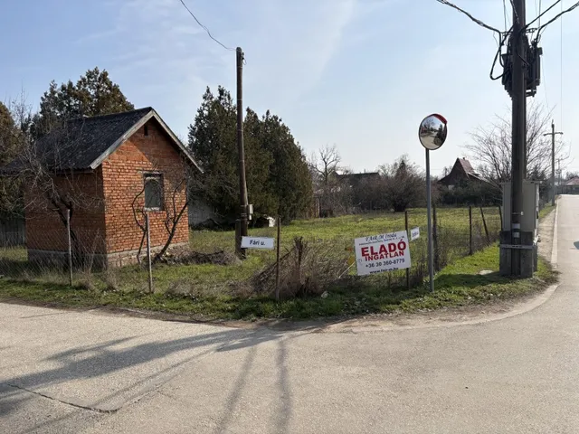 Eladó telek Hódmezővásárhely 1054 nm