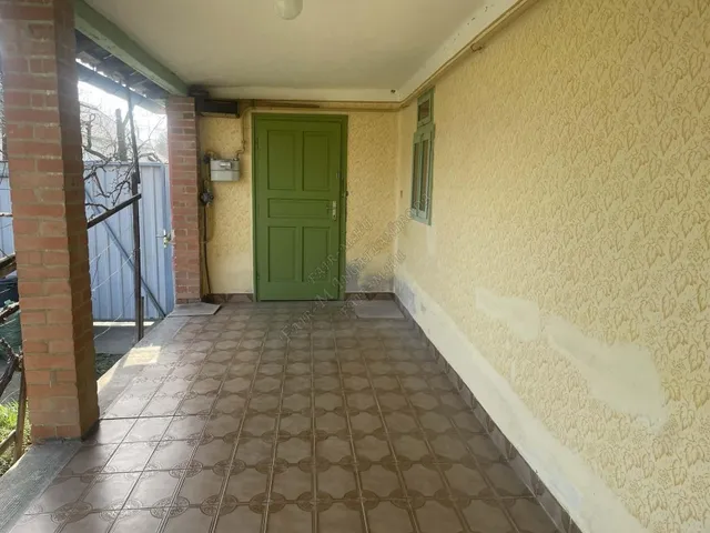 Eladó ház Szentes, Kisér 87 nm