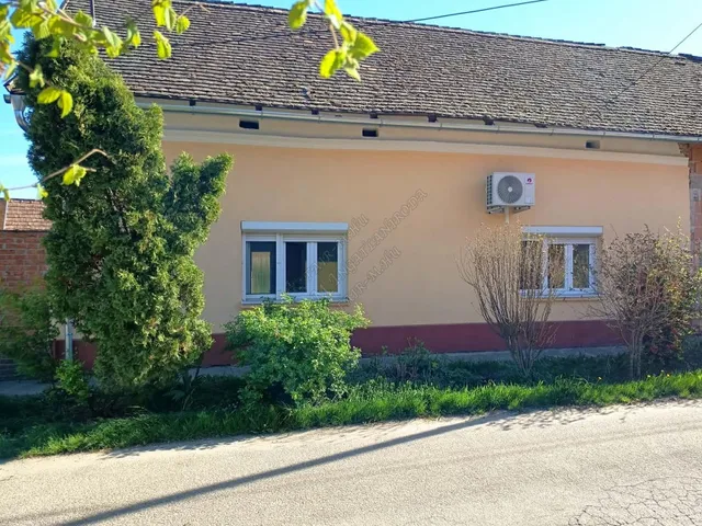 Eladó ház Hódmezővásárhely 70 nm