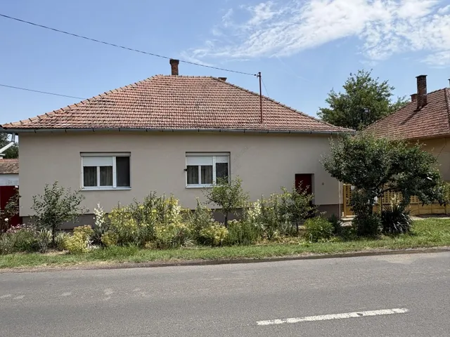 Eladó ház Mártély 110 nm